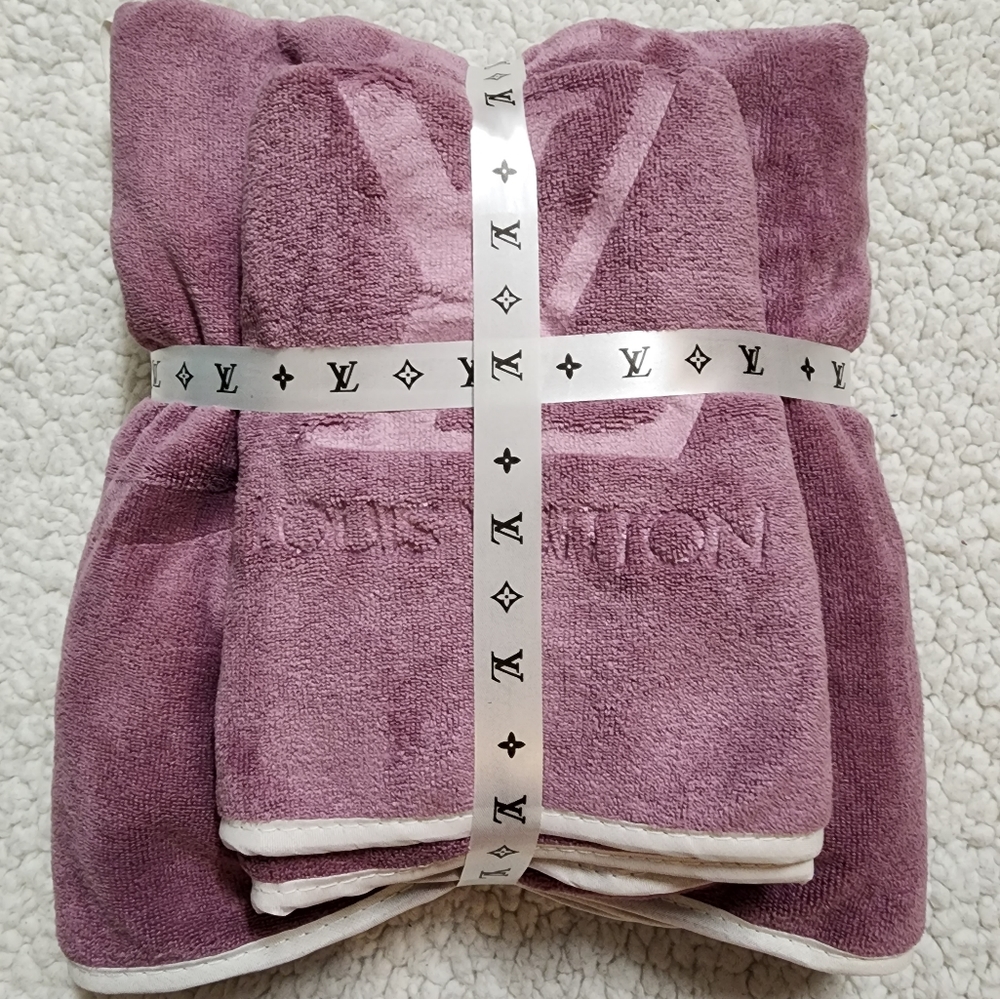 LV Towel Set NWT